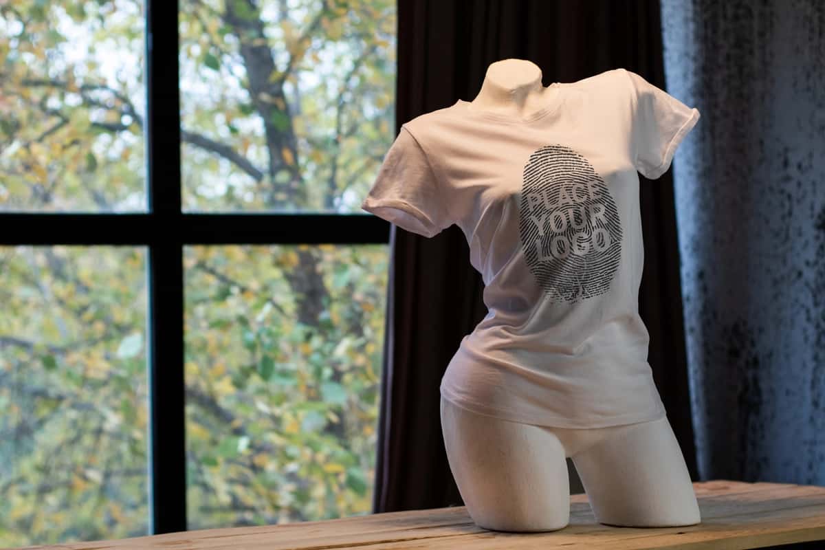 Soxta futbolka | T shirt mock up 1