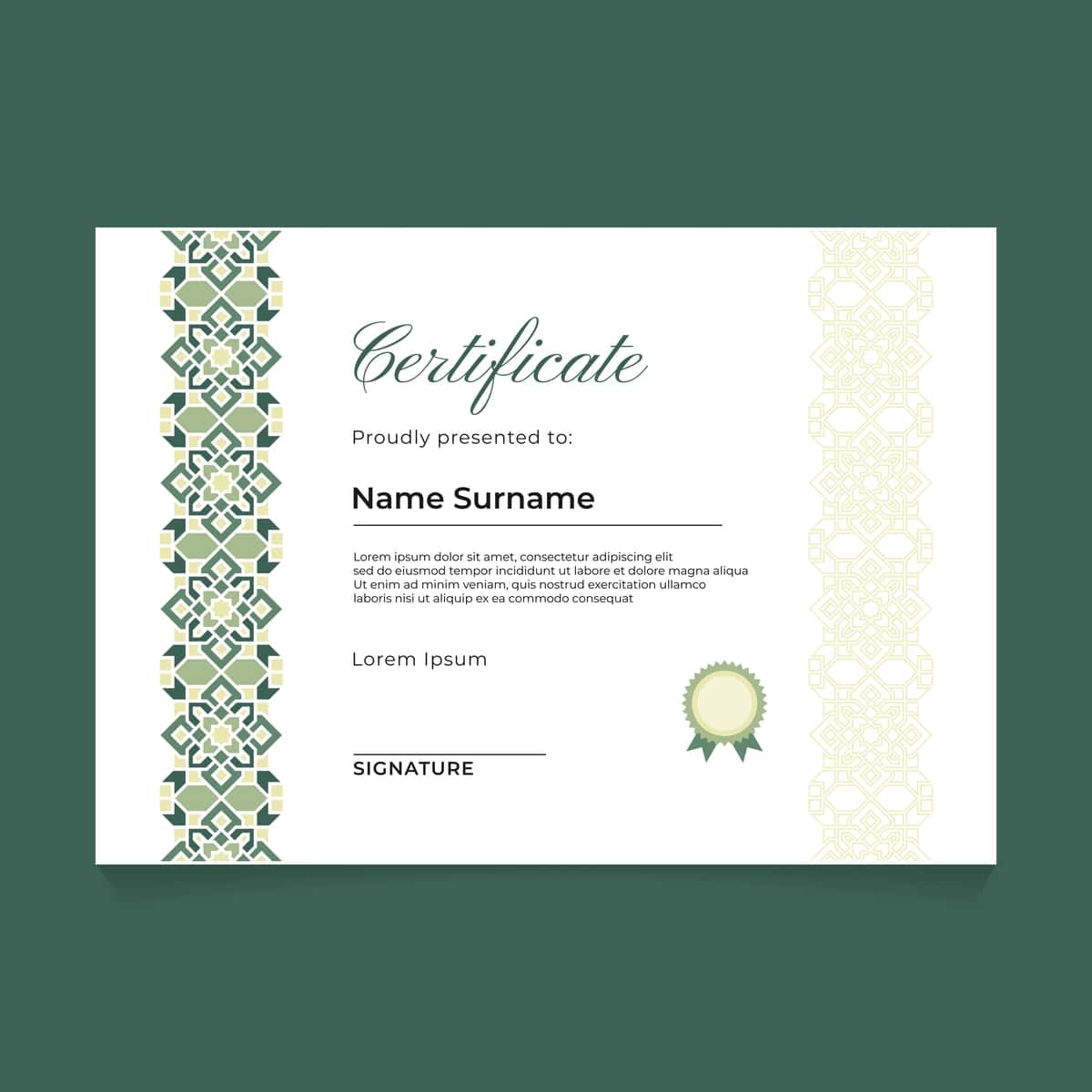 Yashil pastel islom vertikal naqshli sertifikat shablonining dizayni | Certificate template design with green pastel islamic vertical ornament 1