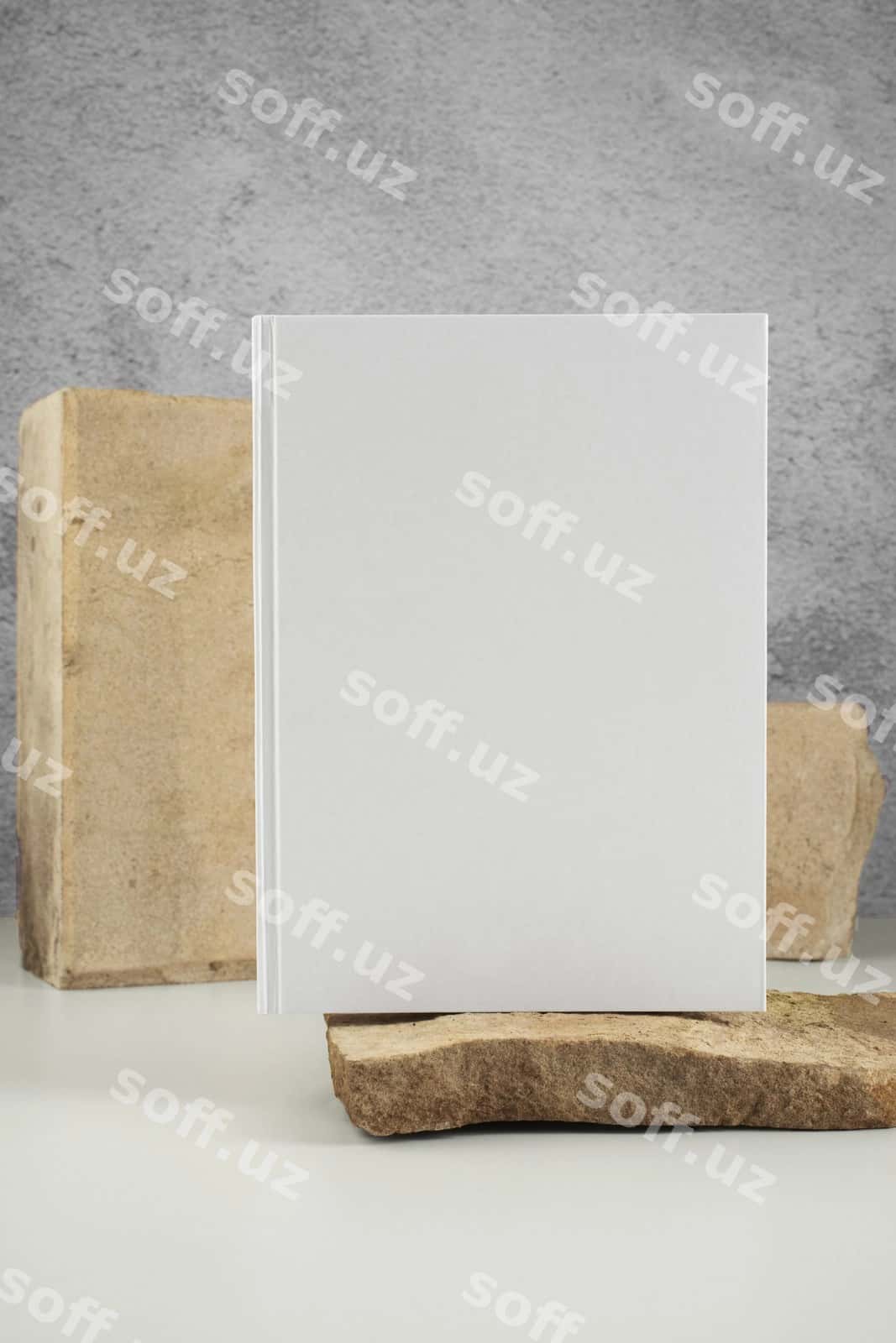 Chiroyli kitob muommmosi namunasi | Beautiful book cover mockup 1