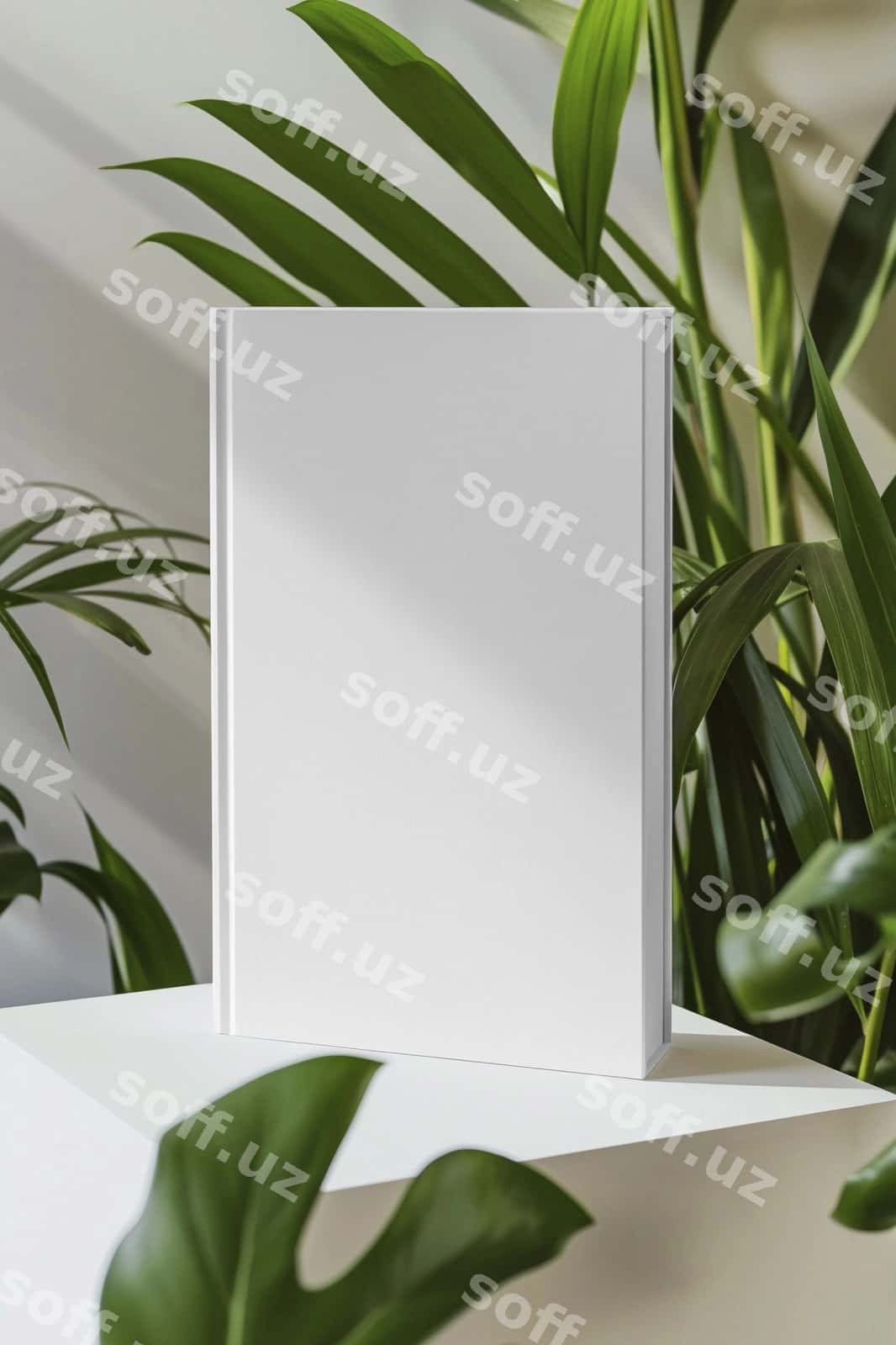 Kitob namunasi tabiat elementlari bilan | Book mockup with nature elements 1