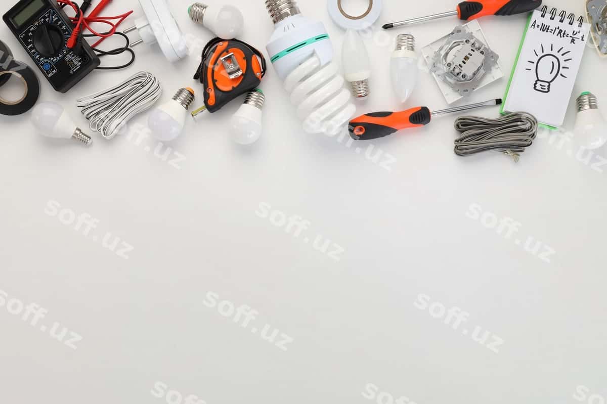 Elektr asboblari kontseptsiyasi bo'sh joy matni | Concept electrician tools space text 1