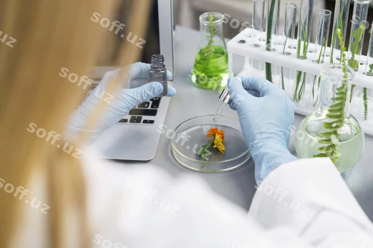 Yuqori burchak ayol tadqiqotchi laboratoriyasi | High angle female researcher laboratory 1