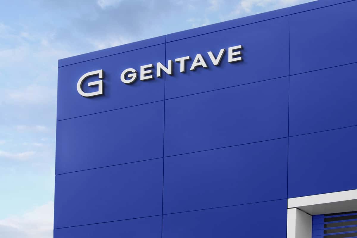 Moviy fasadli logotip maket belgisi | Logo mockup sign blue facade 1