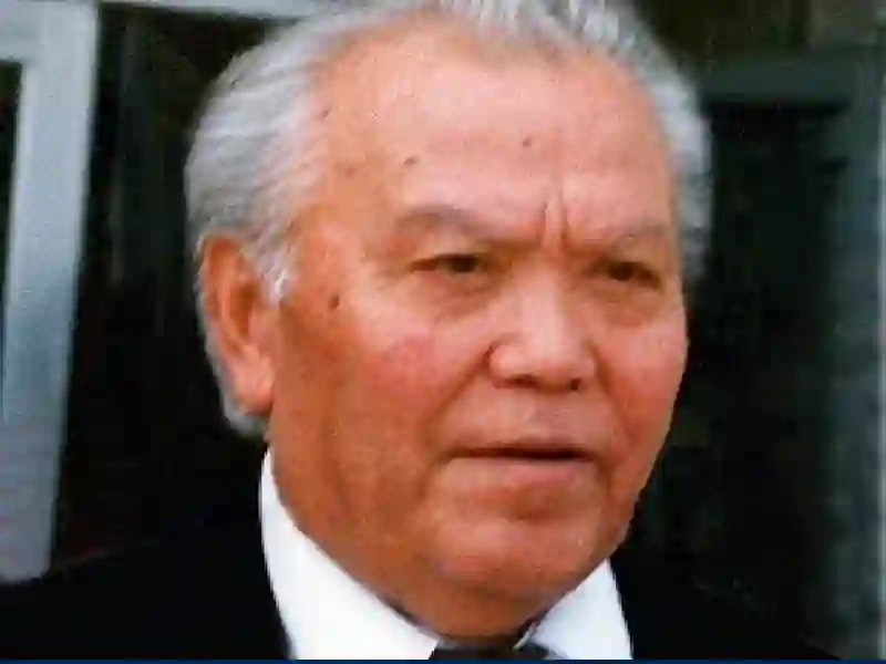 Odil Yoqubov 3