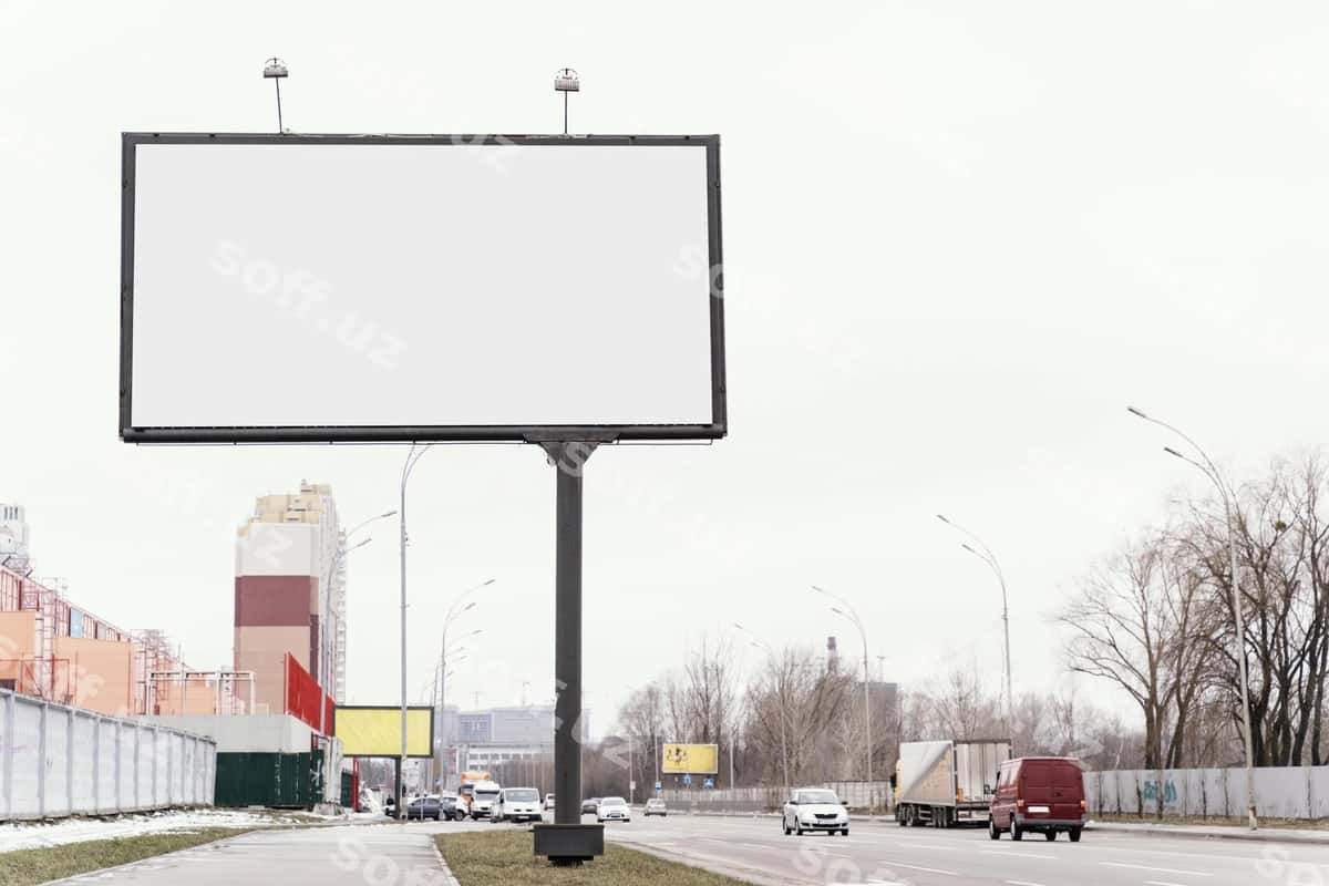 Ko'cha bilbordlari ekrani soxta | Street billboard display mock up 1