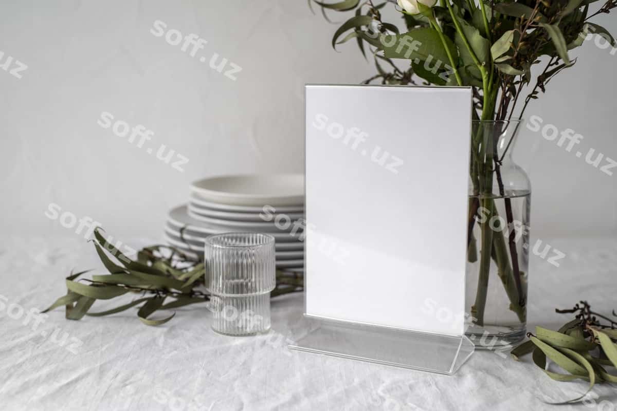 Jadval menyusi ko'rinishi soxta | Table menu display mock up 1