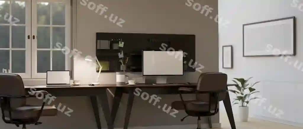 Zamonaviy uy ofisi, stol usti kompyuter va qozondoshliklar bilan jihozlangan yong'ilgan jibzona | Modern home office with desktop computer with stationery wooden table