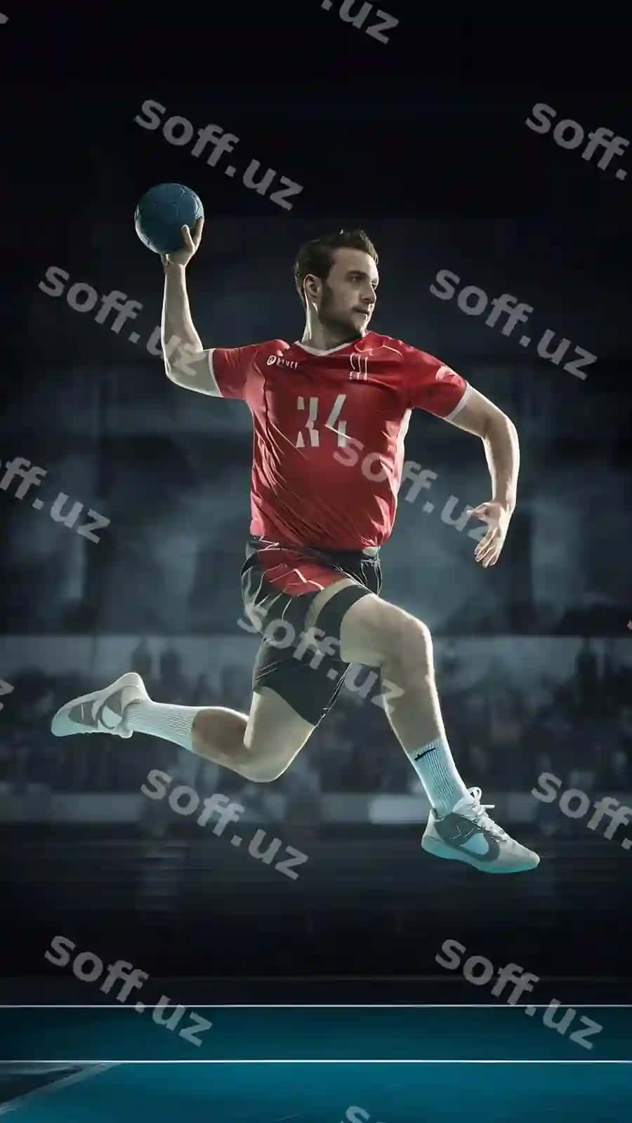 Balandlikka sakrash odam professional gandbolchi harakat otish to'p sakrash izolyatsiya oq | High jump man professional handball player motion throwing ball jump isolated white