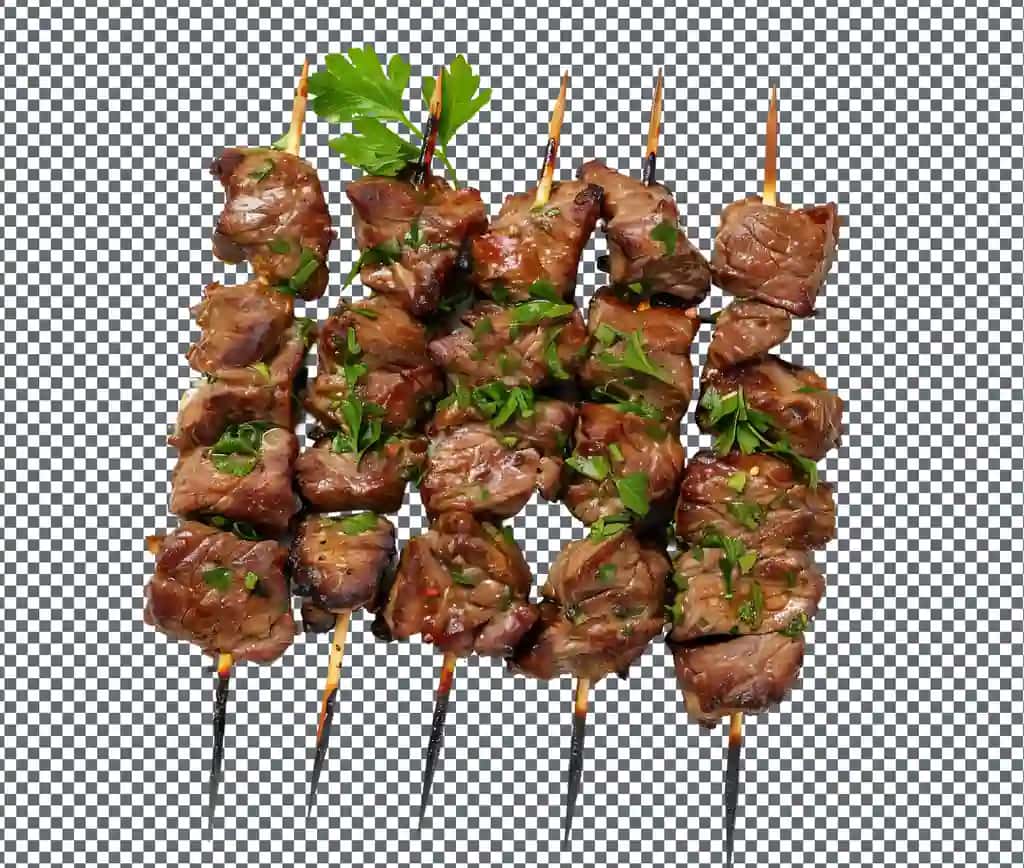 Achchiq mol go'shti shishi izolyatsiya qilingan shaffof fon | Spicy beef skewers isolated transparent background