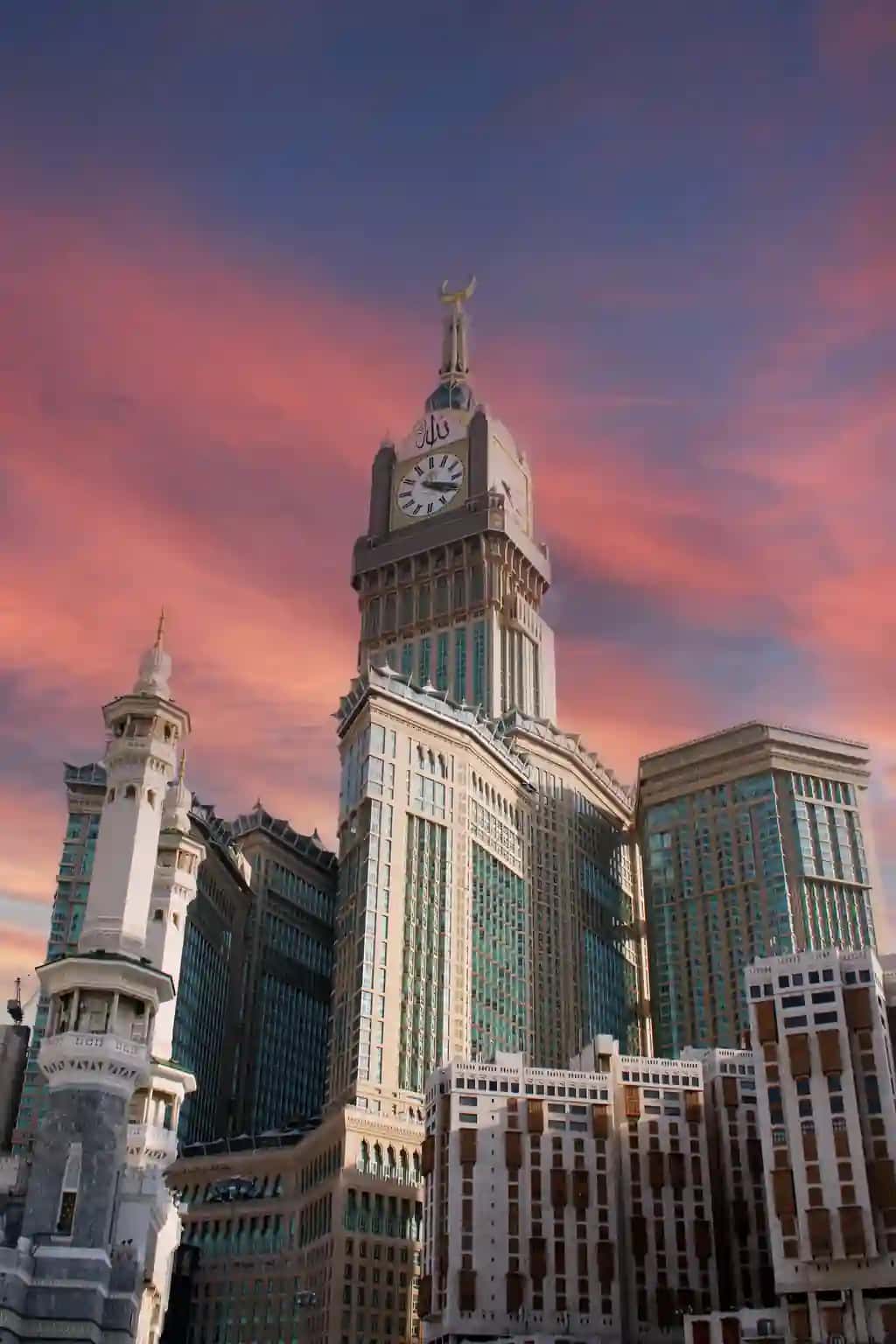 Qirollik soat minorasi Makkah Makkah Saudiya Arabistoni ajoyib osmon | Royal clock tower makkah makkah saudi arabia amazing sky