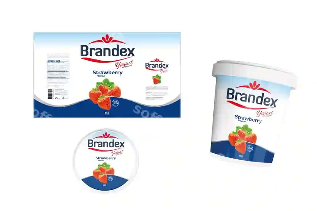 Quti yangi mahsulotlar va bodomlarni o'z ichiga olgan | Box brand new products is container strawberries
