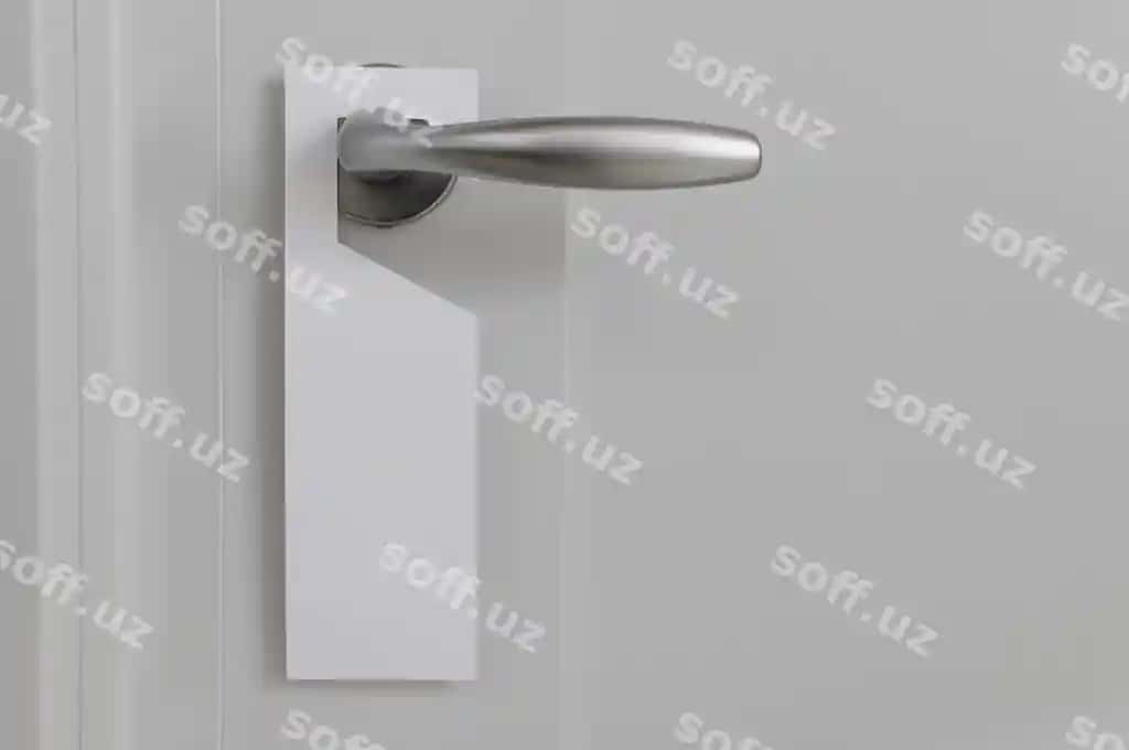 Yaqin esik ashq namunasi | Close up door hanger mockup
