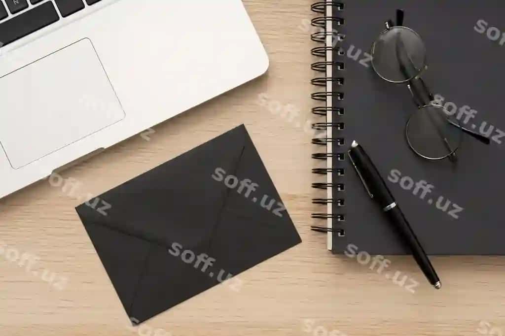 Namuna dizayn qorong'iq qog'oz konverti | Mock up design dark paper envelope