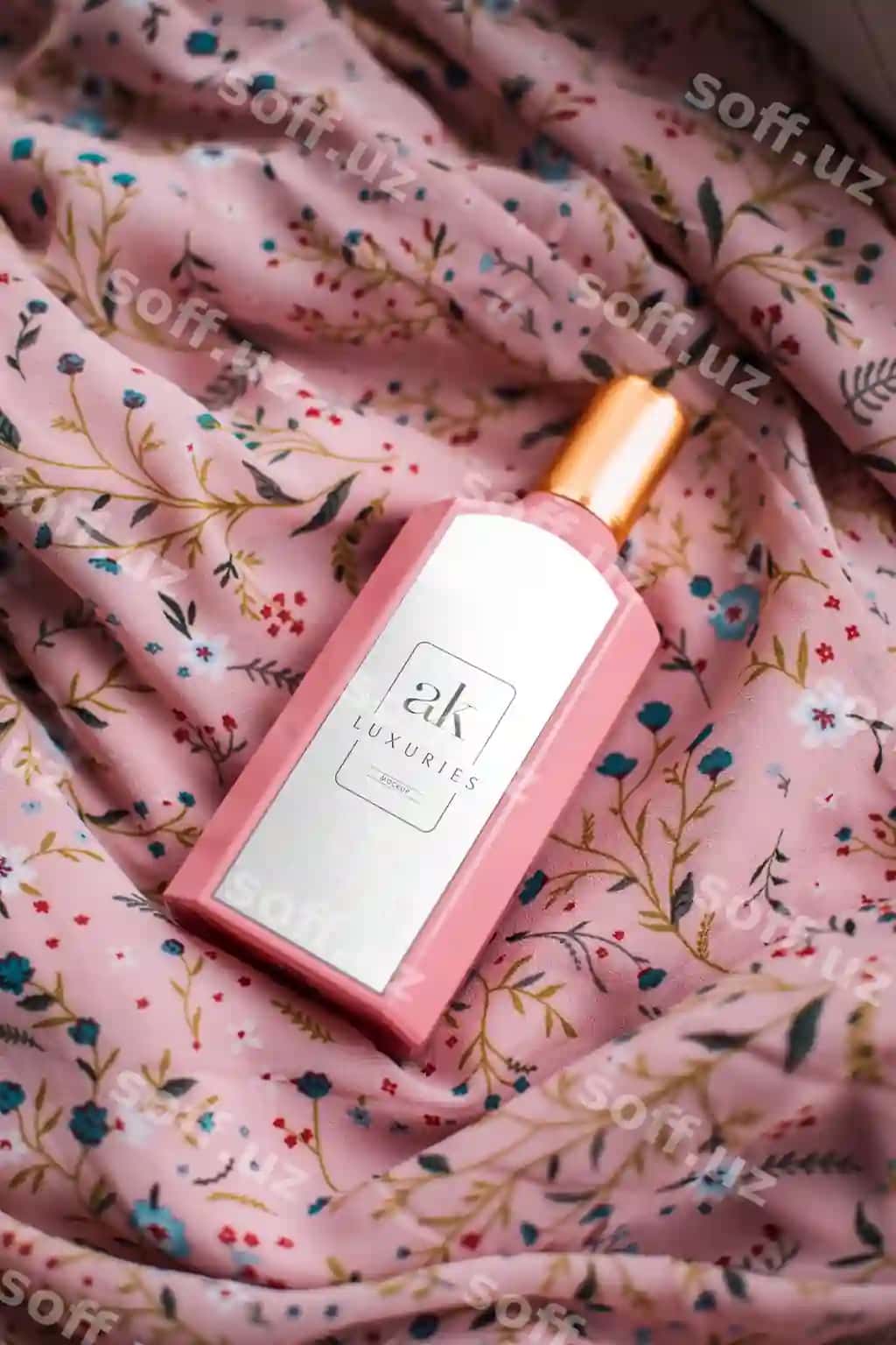 Logotip mockup binafshe atir flakoni | Logo mockup pink fragrance bottle