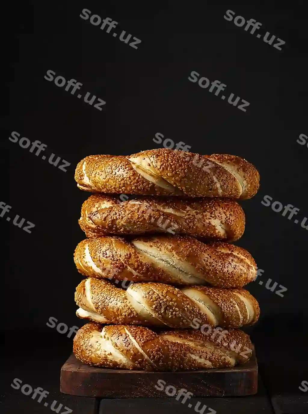 An'anaviy turk simit nonushta yog'och stol rustik | Traditional turkish bagel simit breakfast wooden table rustic