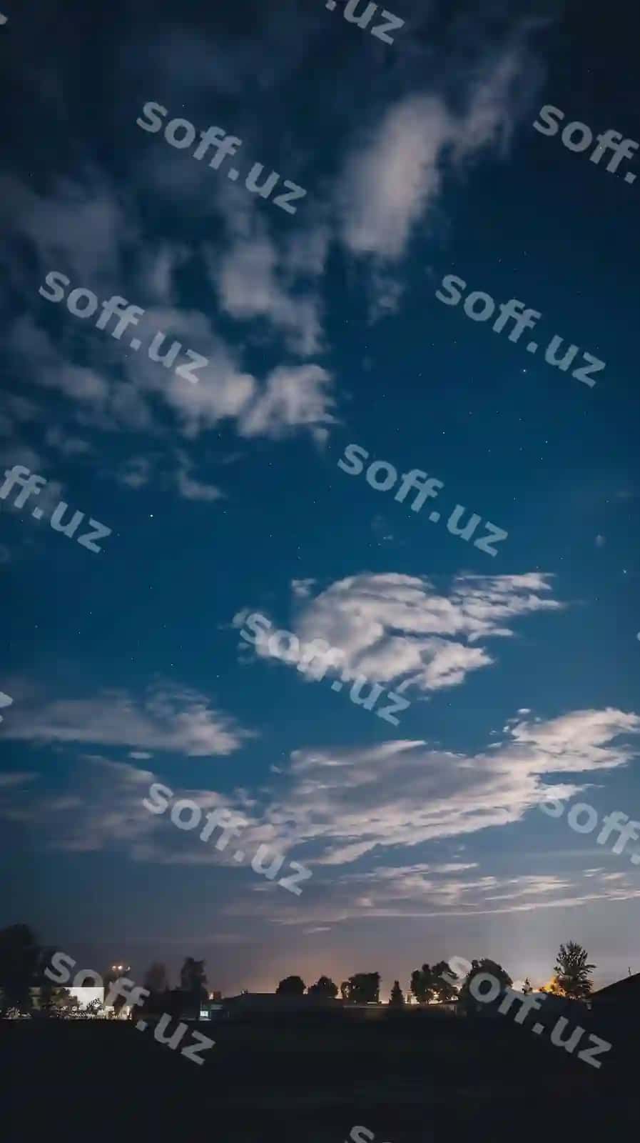 Past burchakli bulutlar osmon kechasi | Low angle view clouds sky night