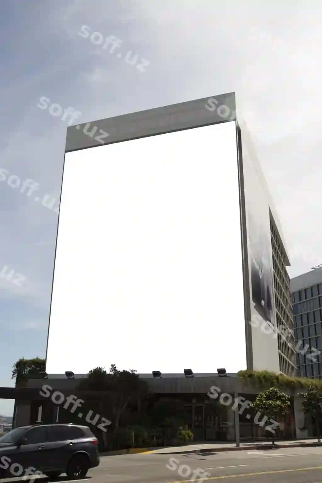 Reklama billboardi namunasi ovqat va shahar manzarasi | Advertising billboard mock up food with city landscape