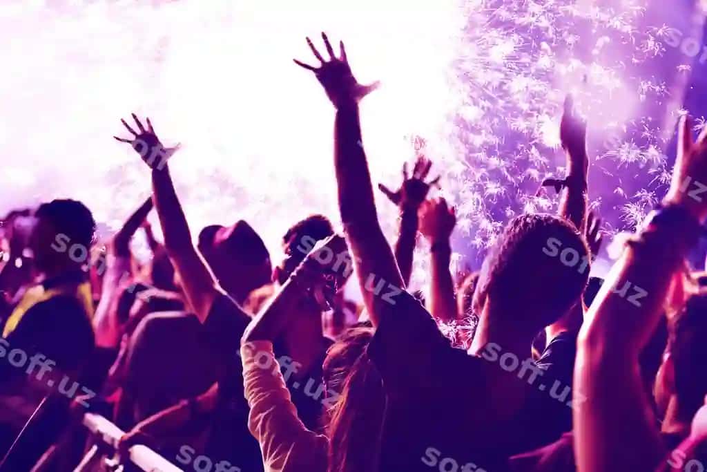 Majlis musiqa konserti pektaryo kecha qarshi | Crowd music concert against firework night