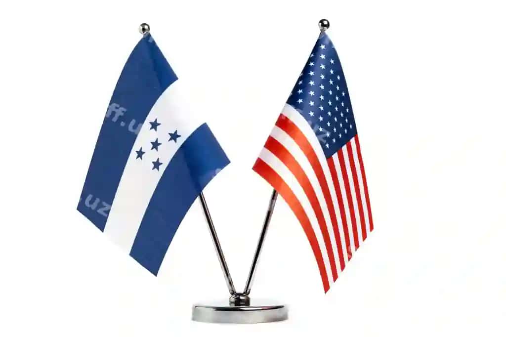 Jadval bayroqlari Qo'shma Shtatlar Gonduras oq fonda | Table flags united states honduras white background