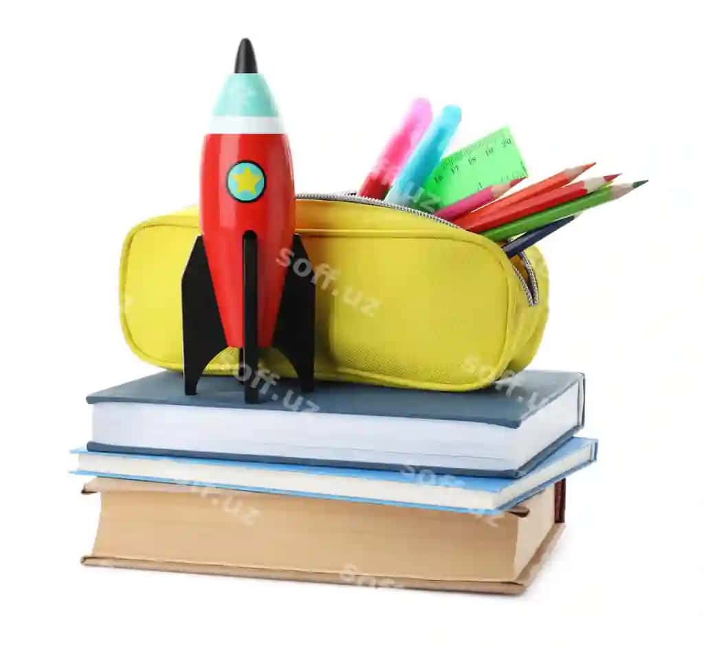 Yorqin o'yinchoq raketa maktab anjomlari oq fonda | Bright toy rocket school supplies white background