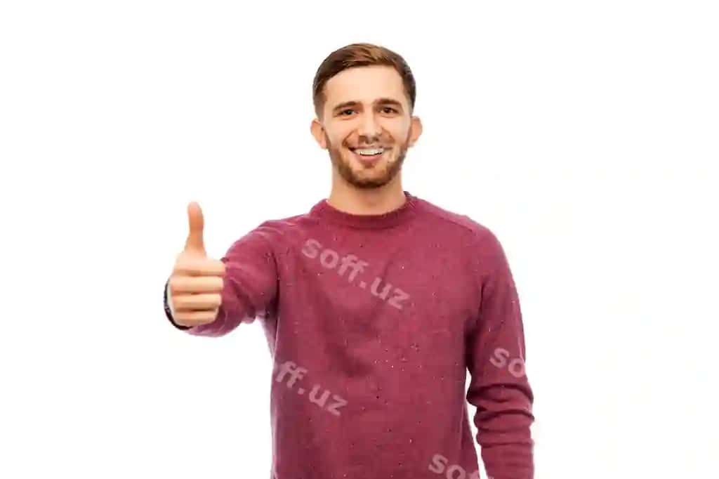 Baxtli yosh erkak boshini ko‘tarib ko‘rsatgan | Happy young man showing thumbs up