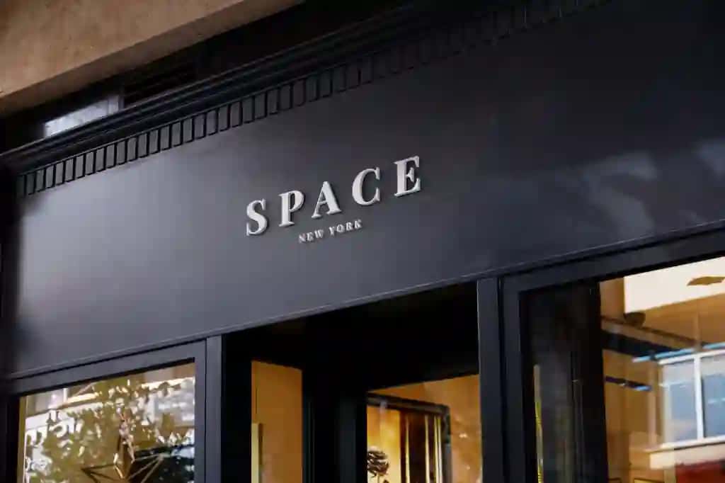 3D oq ofis logotipi maketi qora fasad belgisi | 3d white office logo mockup black facade sign