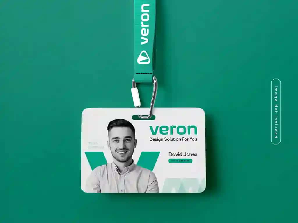 Egasi maketi bilan gorizontal identifikator | Horizontal id card with holder mockup