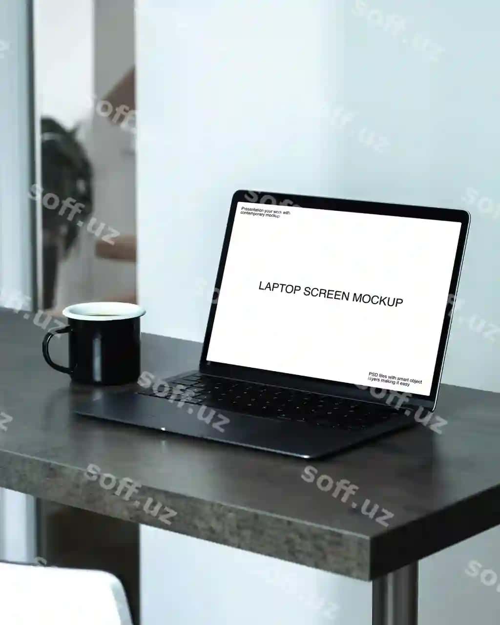 Ekran maketi bilan qora noutbuk | Black laptop with screen mockup