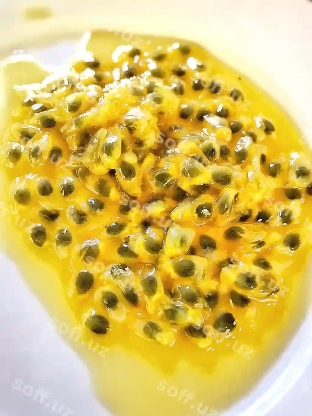 Yaqin suratdagi limon aroq'li discha | Close up lemon slice plate