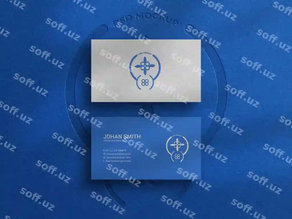 Yuqori ko'rinishdagi oqlangan tashrif qog'ozi maketi | Top view elegant business card mockup