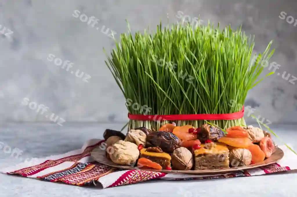 Novruz sofra dekoratsiyasi, qamish otlari, Azerbaycan milliy pitsasi — pakhlava, yangi yil, bahor bayrami, tabiat uygongan. | Novruz setting table decoration wheat grass azerbaijan national pastry pakhlava new year sring celebration nature awakening