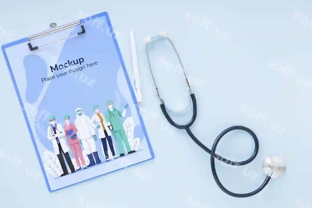 Shifokorlar hamshiralari bilan yuqori ko'rinishdagi clipboard | Top view clipboard with nurses doctors