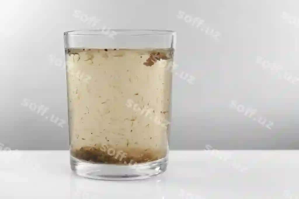 Shisha ifloslangan suv kulrang orqa fonda | Glass contaminated water grey background