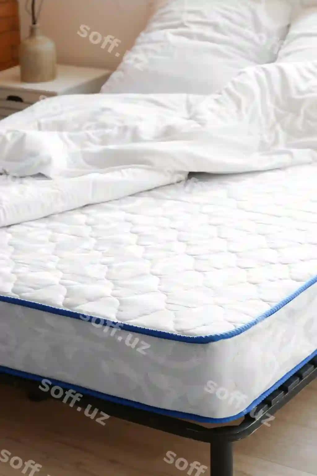 Qulay ortopedik matrassli yotoq bor xona | Bed with comfortable orthopedic mattress room