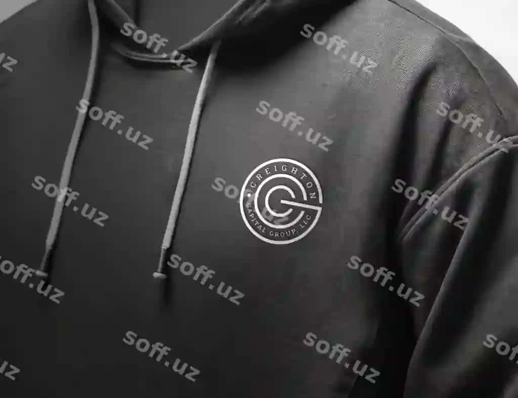 Chizilgan logotip namunasi chap ruchkada fudbolka | Engraved logo mockup left chest hoodie
