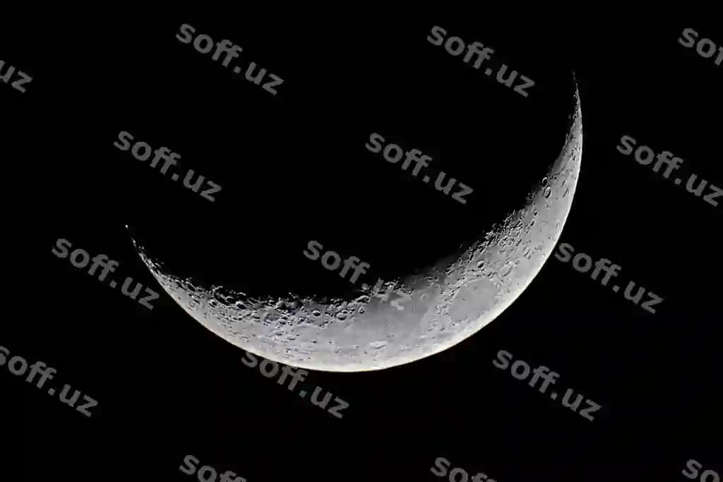 Oyni musaffo osmon tuniga yoping | Close up moon against clear sky night