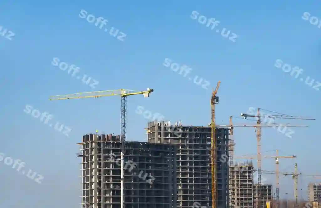 Past burchakdan ko'rinishda quruvchi qushlar aniq ko'k osmon orqali | Low angle view cranes building against clear blue sky 2
