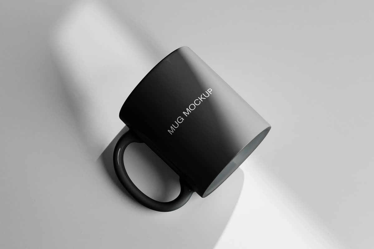 Yorug'lik effektli krujka maketi | Mug mockup with light effect