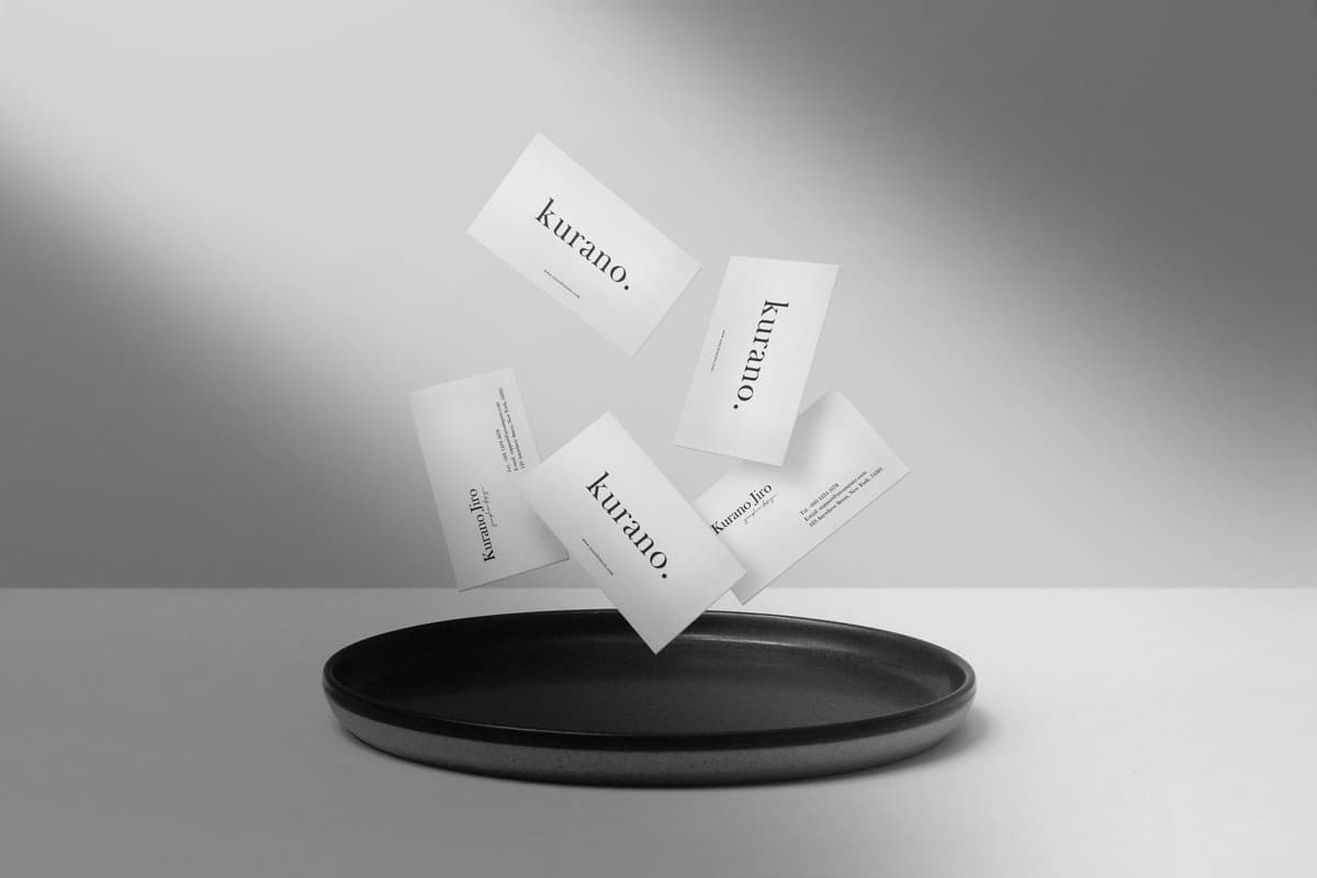 Minimal tashrif qog'ozi maketi suzuvchi qora plastinkani tozalang | Clean minimal business card mockup float black plate
