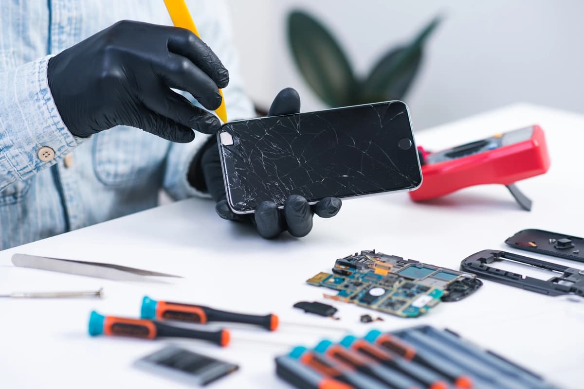 Buzilgan smartfon | Broken smart phone