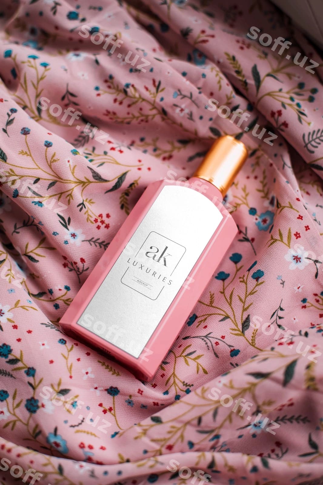 Logotip mockup binafshe atir flakoni | Logo mockup pink fragrance bottle