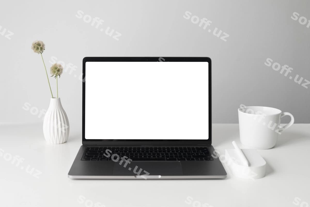 Zamonaviy noutbukning maketi | Modern laptop mock up arrangement