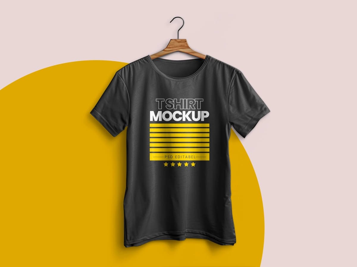 Minimalist qora futbolka maket shabloni | Minimalist black t shirt mockup template