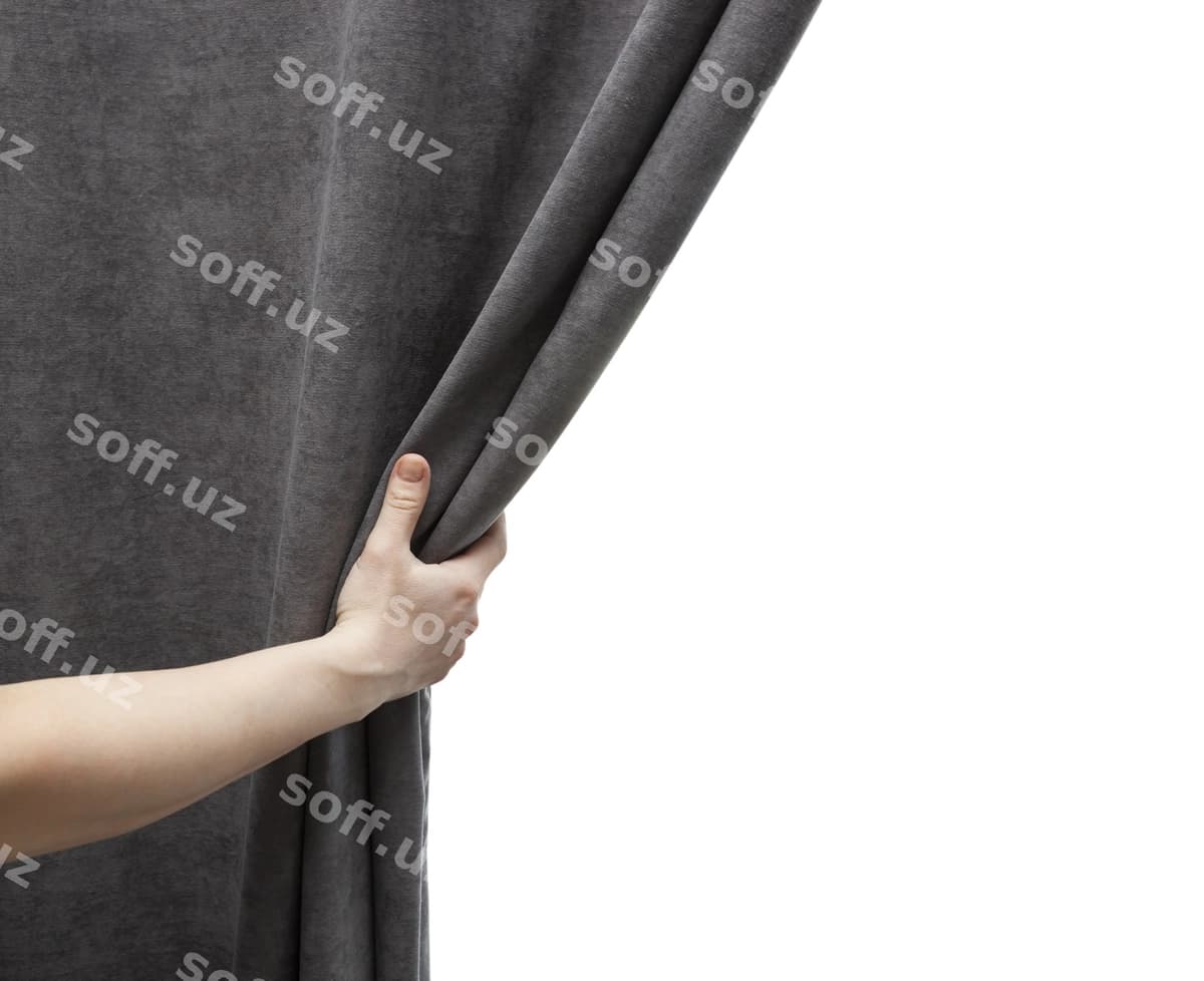 Ayol qo'l ochiq kulrang parda | Womans hand open gray curtain