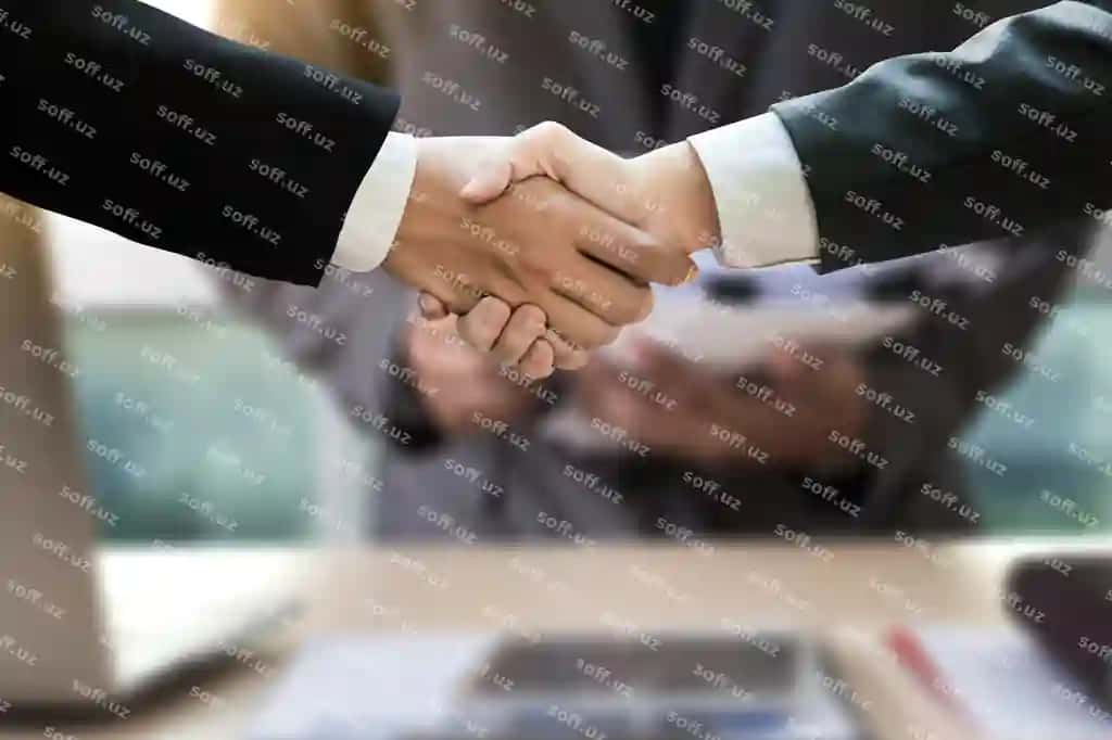 Biznesda muvaffaqiyatli qo'l berib ko'rishish, ishbilarmonlar bilan uchrashuvda tabriklash konsepsiyasi | Business successful handshake business people meeting greeting concept